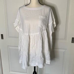 NWT women’s Entro round neck blouse